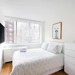 Stunning 2 Bed 2 Ba At Ues