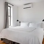 Modern Three Bedroom Brooklyn Condo-Hotel