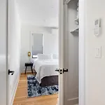 Modern Three Bedroom Brooklyn Condo-hotel *