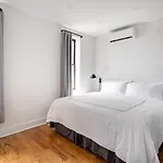 Modern Three Bedroom Brooklyn Condo-hotel