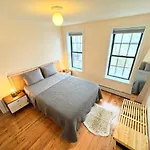 The Waltham Private & Bathroom John F Kennedy Jfk Lga Airport Manhattan Penn Station Bullet-train 15 Min New York