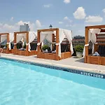 Arlo Williamsburg Hotel 5*