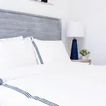 26-4A New Studio Prime 20\'S W D Shared Courtyard