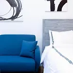 26-4A New Studio Prime 20\'S W D Shared Courtyard