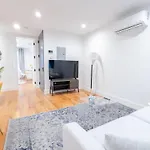 323-1 Specious 2br Williamsburg * New York