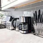 39-2 Renovated 3br Prime Hudson Yards Area New York