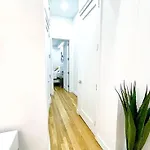 62-2b Renovated 1br In Prime Upper East Side Apartment New York