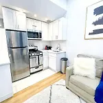 Apartment 62-2b Renovated 1br In Prime Upper East Side