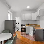 89-3Fs Newly Furnished 2Br 1Bath Ues