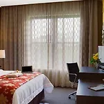 Opera House 3*