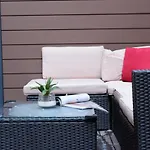 3-2 New Prime E Village Private Outdoor!