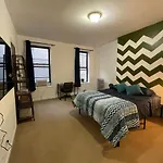 Comfy Guest House By Columbus Circle