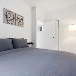 Centrally Located Manhattan Apartments ,Times Square/Hell\'S Kitchen