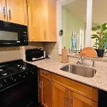 Comfortable 2 Bedroom Apartment In Nyc!