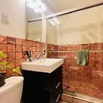 Comfortable 2 Bedroom Apartment In Nyc!