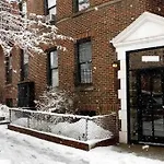 Sunnyside One Bedroom Apt