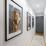 Apartment Bright Designer In Historic Harlem New York