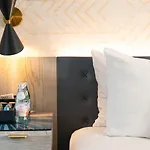 Roomza Times Square At Pestana Cr7