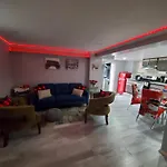 Lovely 2 Bedroom Apartment With 2 Entrance And Parking With A Fee