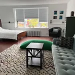 Spacious Studio Near Ditmars Blvd