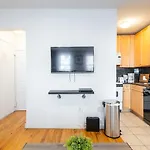 350-ga Spacious Gramercy Sleeps3 Apartment