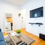350-ga Spacious Gramercy Sleeps3