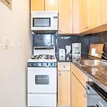 350-ga Spacious Gramercy Sleeps3 Apartment