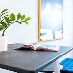 350-ga Spacious Gramercy Sleeps3 Apartment