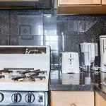 350-ga Spacious Gramercy Sleeps3 Apartment New York