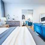 350-ga Spacious Gramercy Sleeps3 Apartment