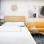 1597-12 New Studio Prime Ues Wd In Unit