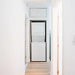 1435-4 I 3 Bedrooms 2bath W D Prime Upper East