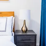 1435-4 I 3 Bedrooms 2bath W D Prime Upper East New York