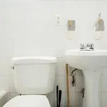 1435-4 I 3 Bedrooms 2bath W D Prime Upper East * New York