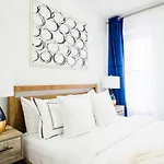 1435-4 I 3 Bedrooms 2bath W D Prime Upper East Apartment *