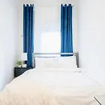 Apartment 1435-4 I 3 Bedrooms 2bath W D Prime Upper East New York