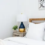 1435-4 I 3 Bedrooms 2bath W D Prime Upper East