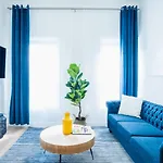 1435-4 I 3 Bedrooms 2bath W D Prime Upper East