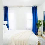 1435-4 I 3 Bedrooms 2bath W D Prime Upper East New York