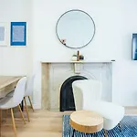 1435-4 I 3 Bedrooms 2bath W D Prime Upper East Apartment