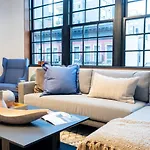 E10-3 3Br Designer Townhouse