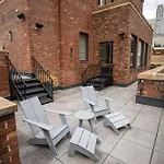 Lexington Plaza Hotel