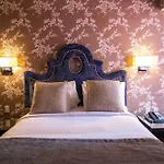 45 Times Square Hotel