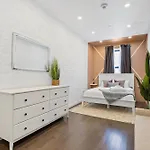 Swj544 - Spacious 5Br With Chef\'S Kitchen