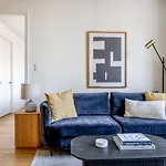 Midtown East 2Br W Gym Doorman Wd Nr Parks Nyc-1206