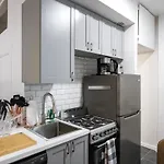 74-1a New In Prime Uws - Gym In Building *