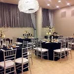 Pointe Plaza Hotel (Adults Only)