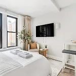 73-919 New Uws Doorman Gym