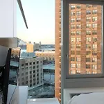 Luxury Three Bedroom Residence In Midtown Near Time Square