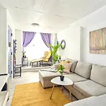 Cozy 2 Bedroom Gem In Lower Manhattan W Big Living Room